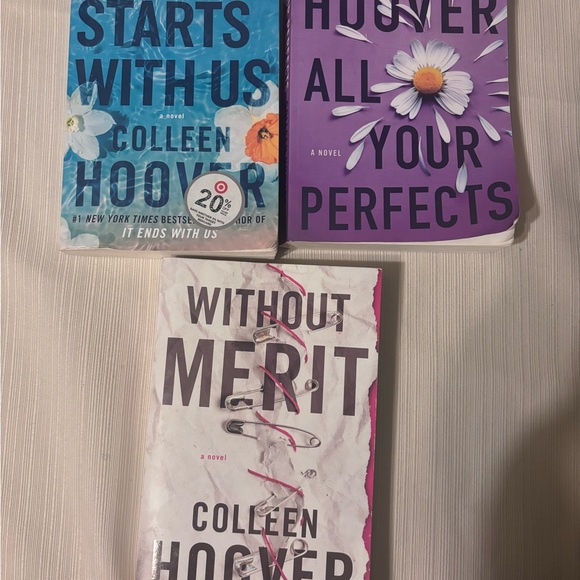 Colleen Hoover book bundle - Picture 2 of 2